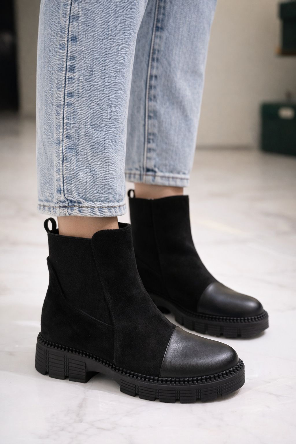Black Flex Chelsea Boot