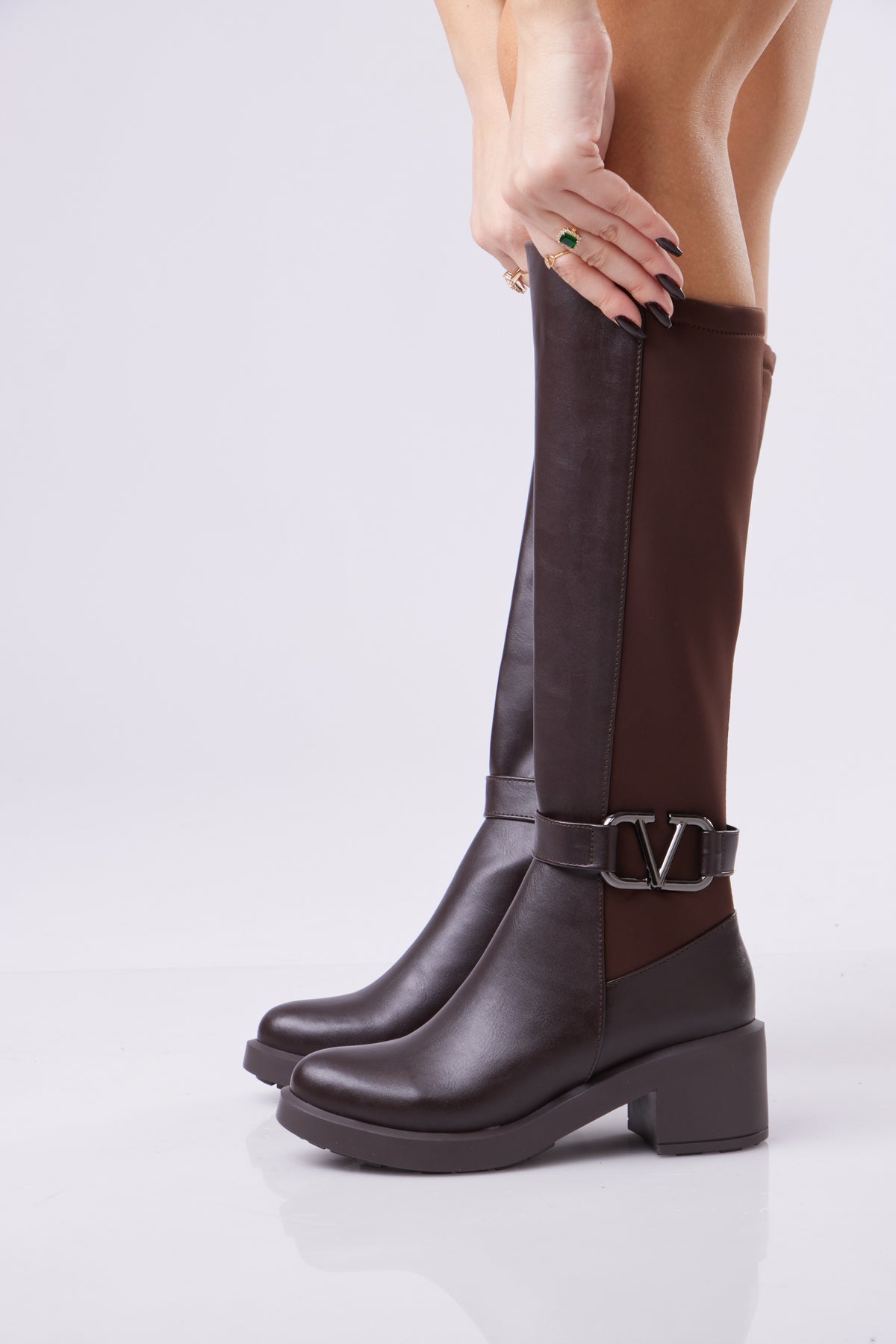 Vela High Boot