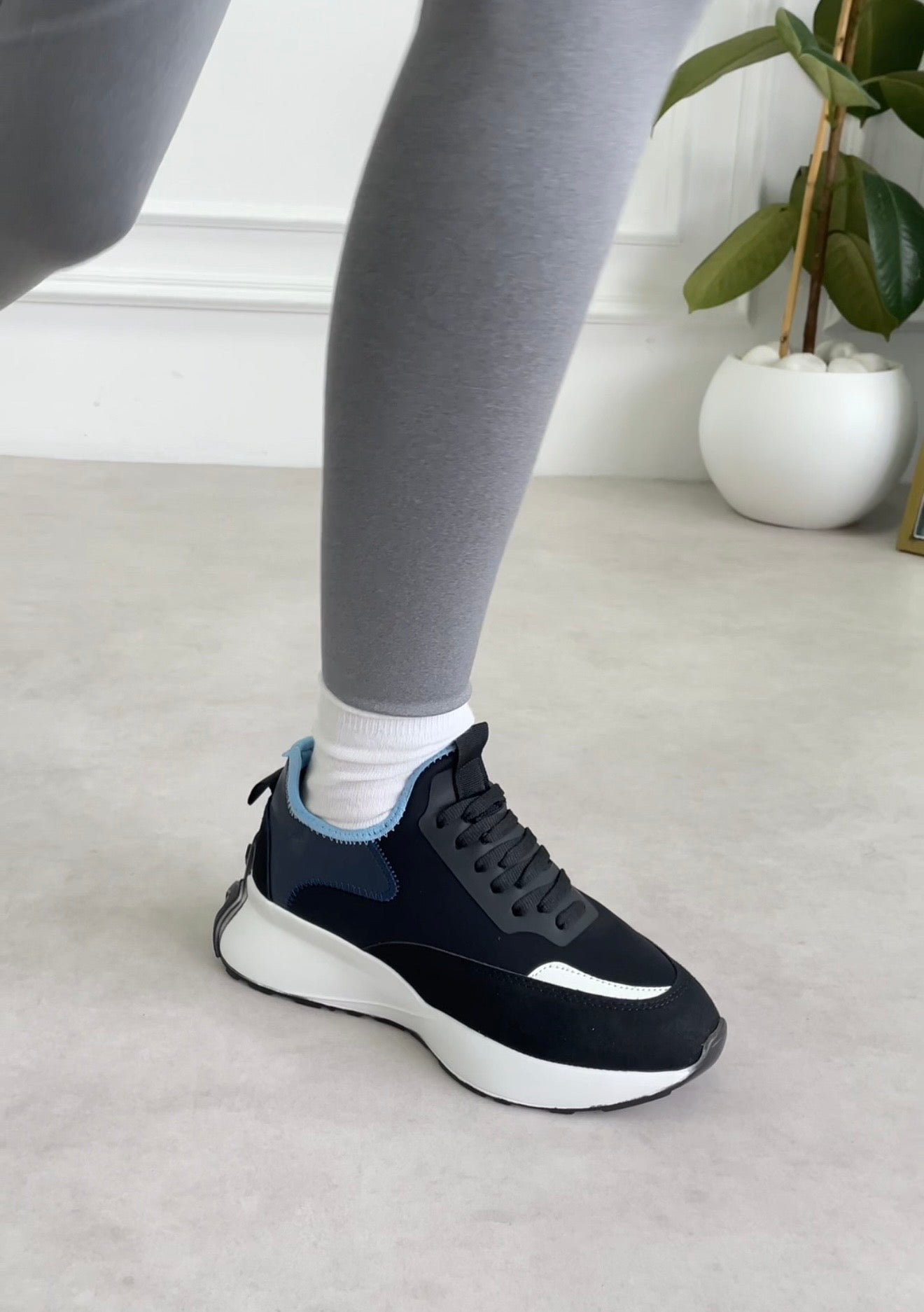 Super comfy Sneakers