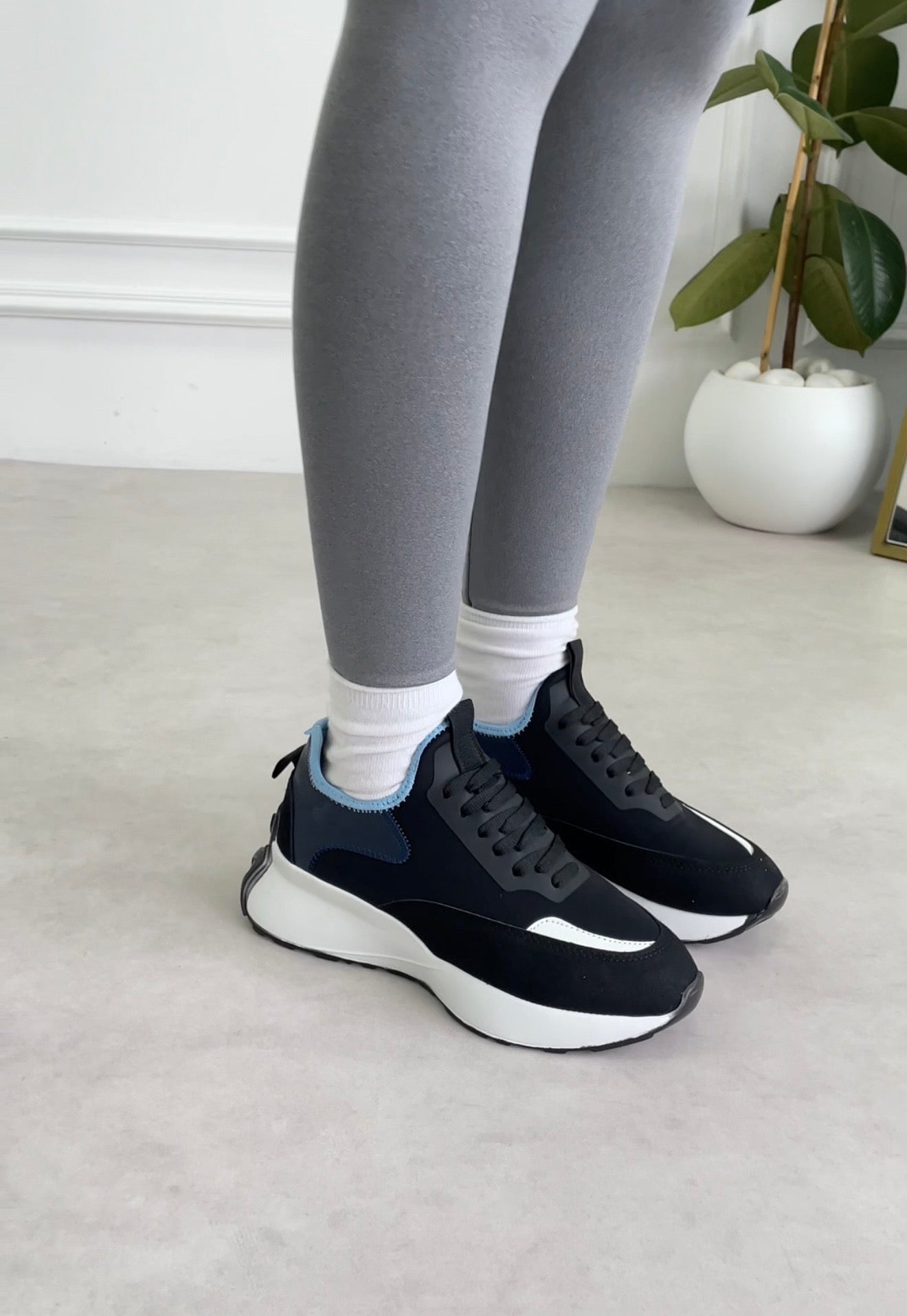 Super comfy Sneakers