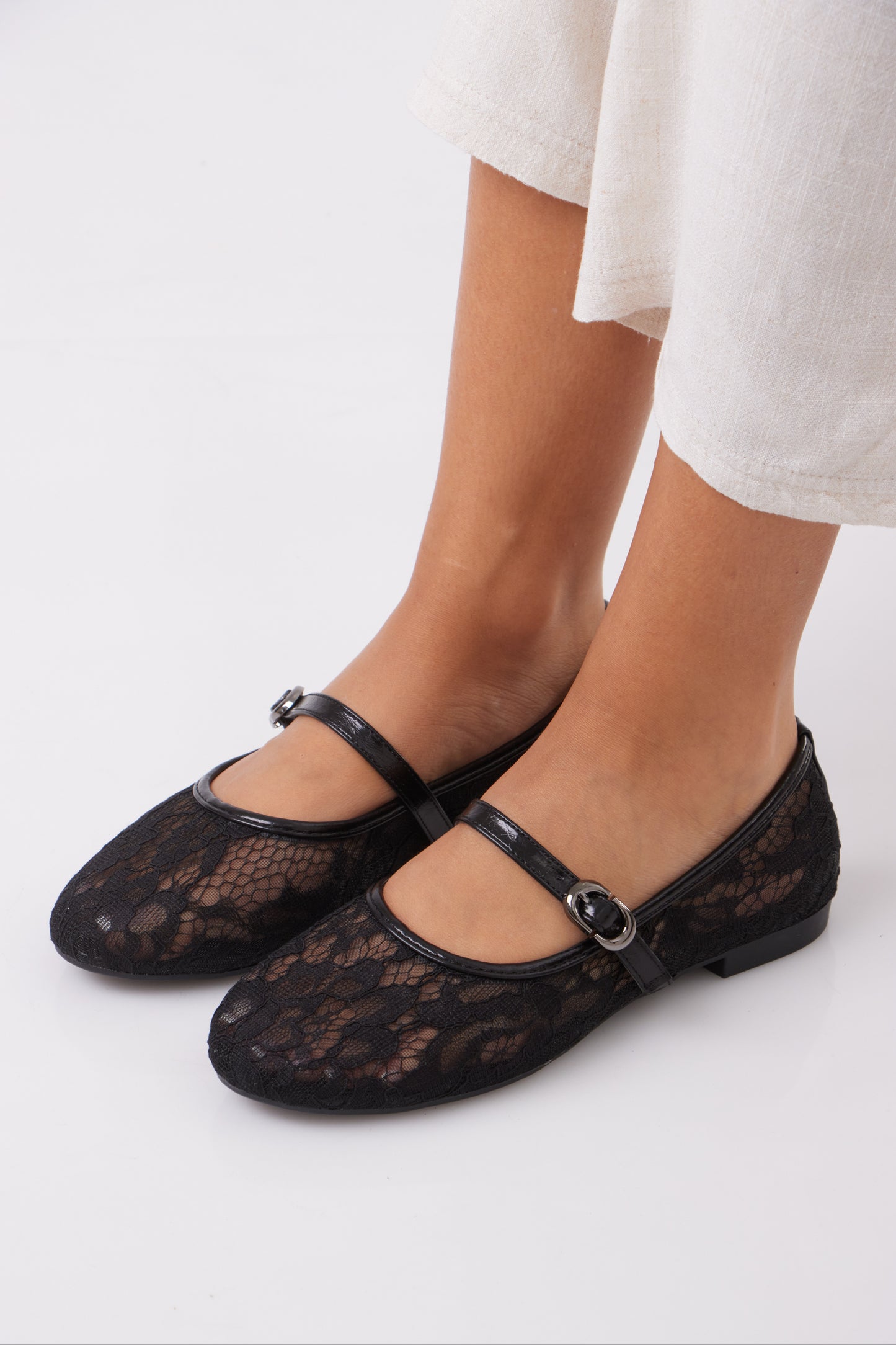 Dentelle mary janes