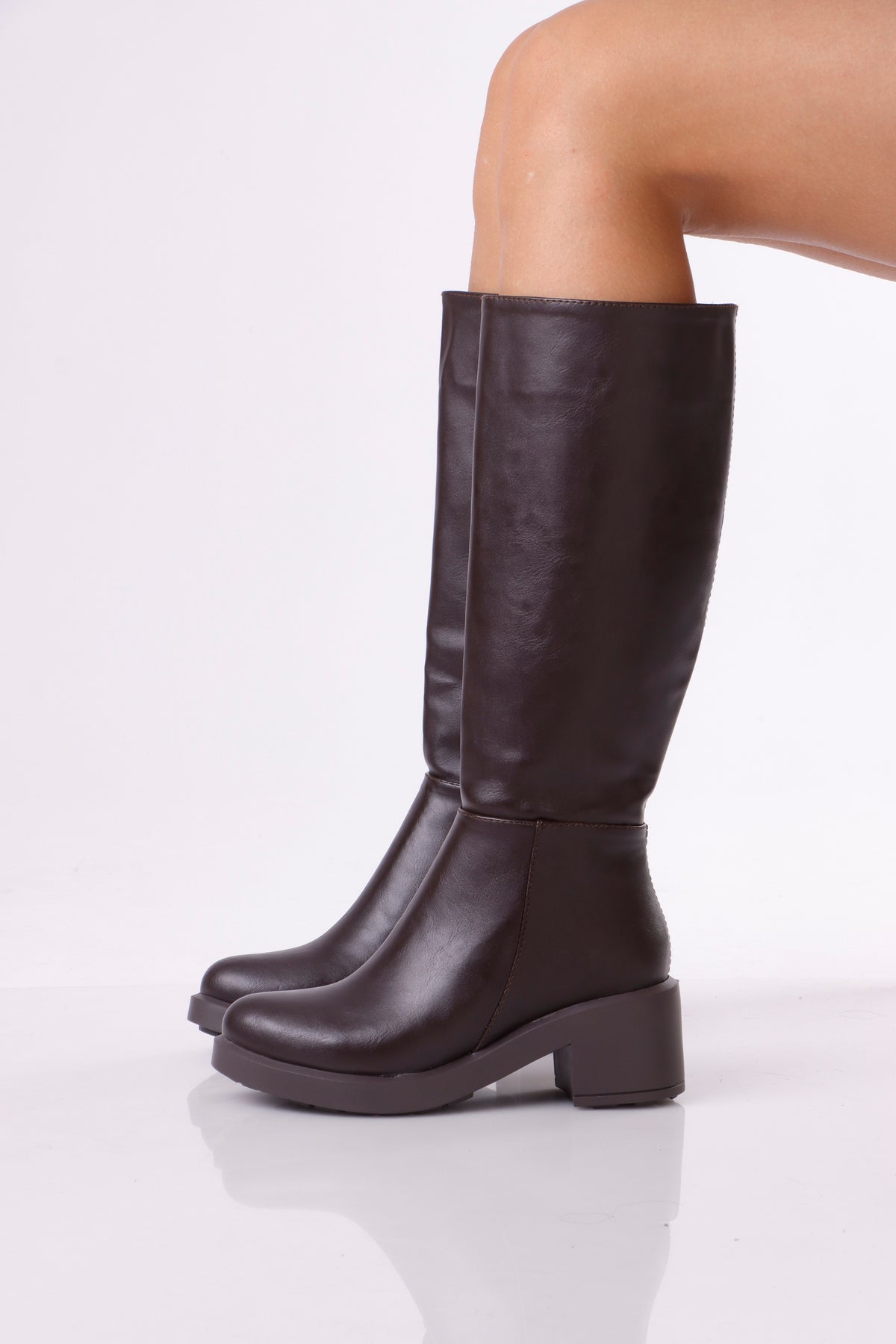 Essential Heel BOOT