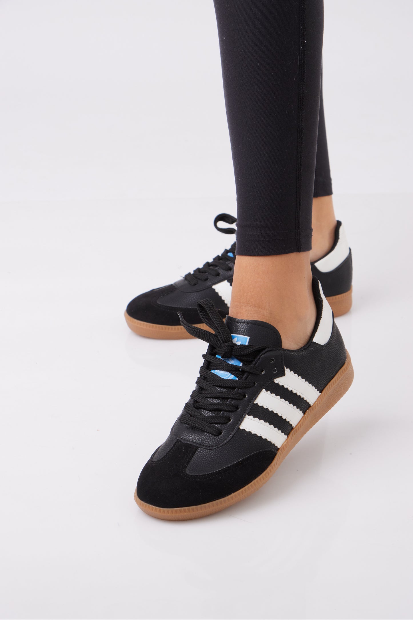 Zuri Trainers