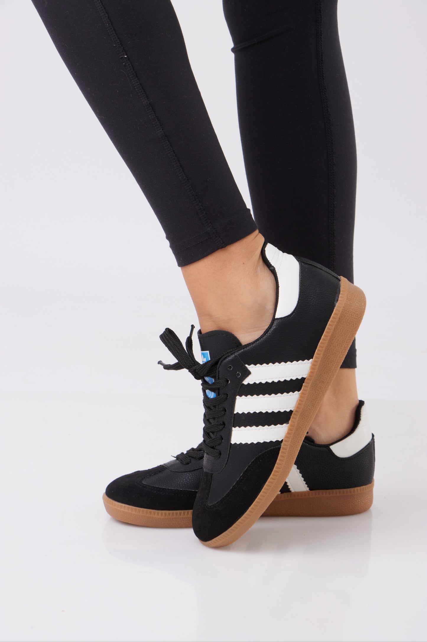 Zuri Trainers