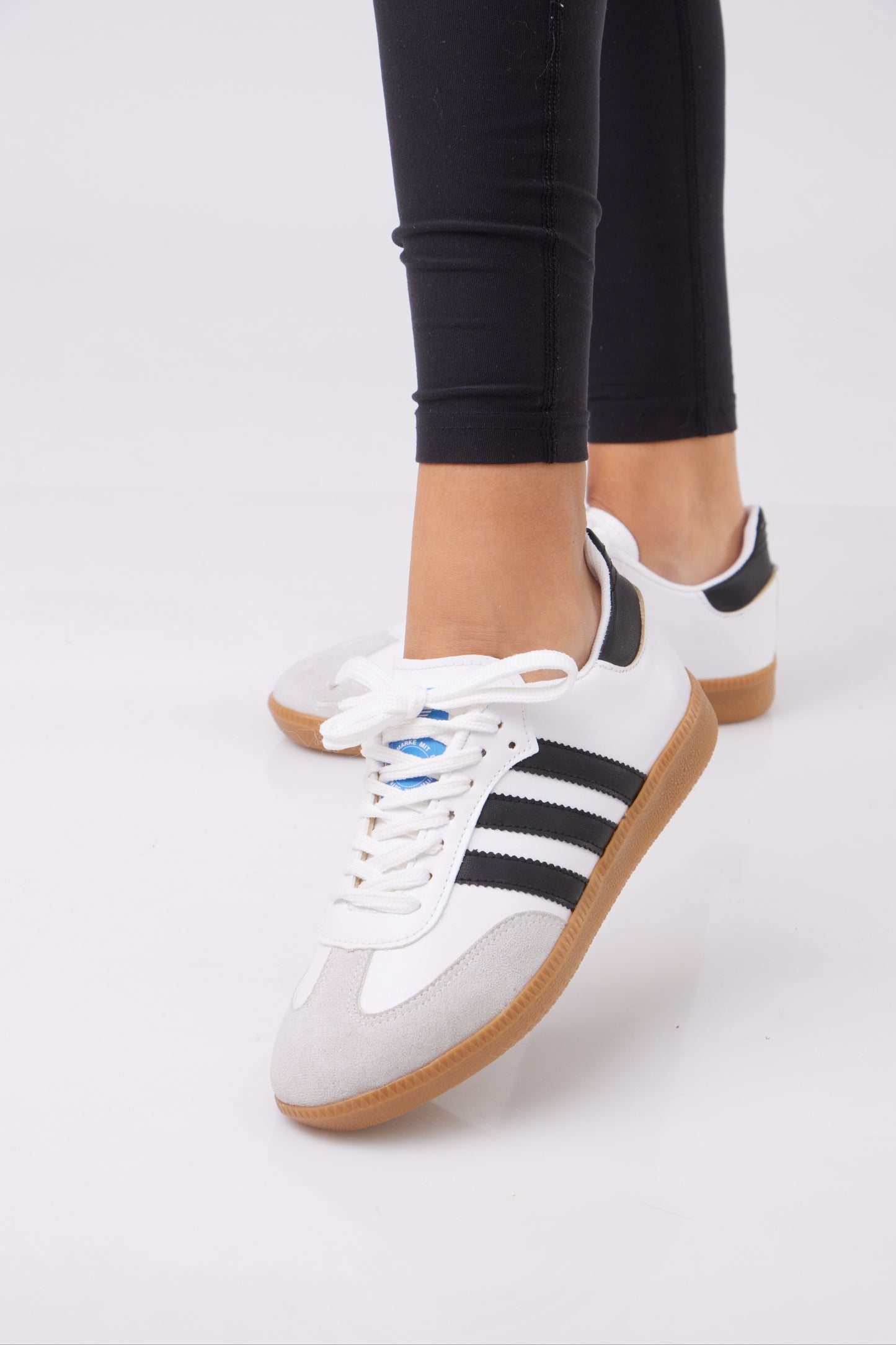 Zuri Trainers